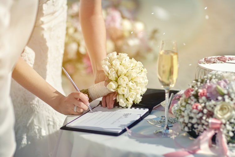 Why Should You Hire a Wedding Catering Service